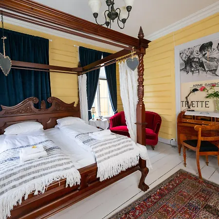 Gjestehuset Ibsen Nocleg ze śniadaniem 3*