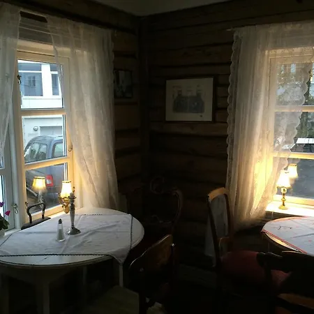 Gjestehuset Ibsen Grimstad (Aust-Agder)