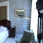 Gjestehuset Ibsen לינה וארוחת בוקר