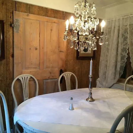 Couette-café Gjestehuset Ibsen Grimstad (Aust-Agder)